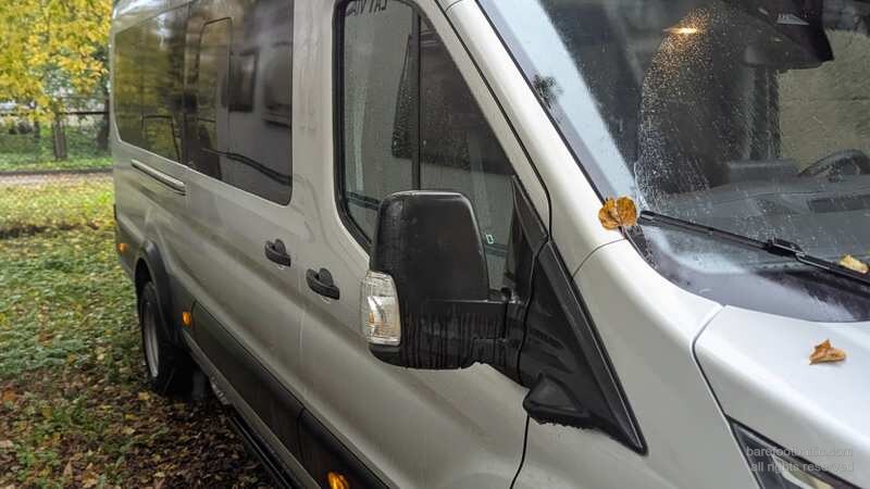 Meie 2025. aasta Ford Transit minibuss, mida kasutatakse väikegrupiekskursioonideks Rīgast