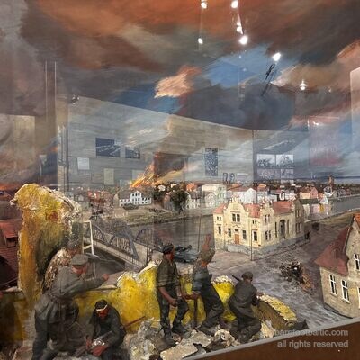 Ein Diorama von Riga im Zweiten Weltkrieg im Lettischen Kriegsmuseum, Lettland