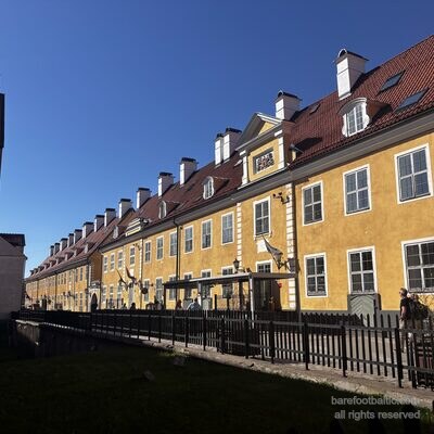 Die Jakobskaserne (Jēkaba kazarmas) entlang der alten Stadtmauer, Riga, Lettland