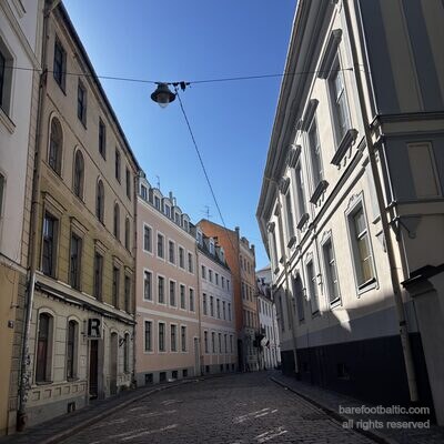 Die Mazā Pils iela im fr&uuml;hen Morgenlicht, Rigaer Altstadt, Lettland