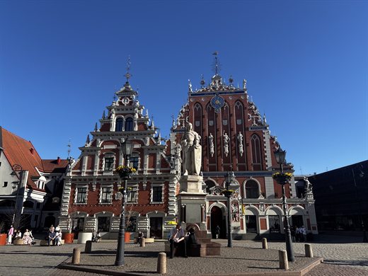 House of the Blackheads and Roland statue in Riga Old Town
